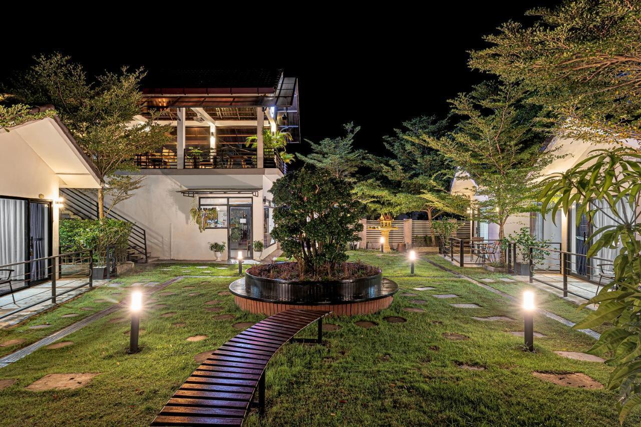 Sandy Clay Bungalows Sihanoukville Exterior photo